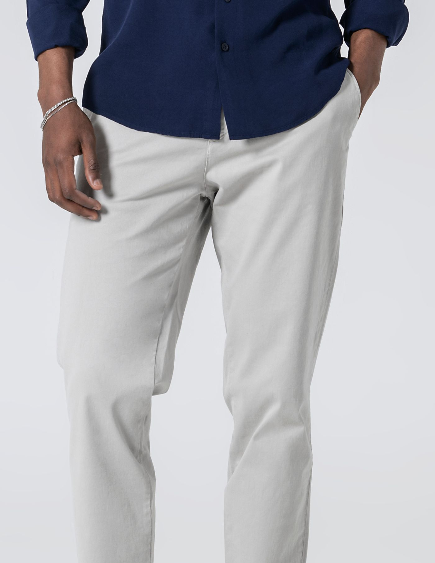 CALÇA CHINO SLIM FIT CINZA CLARO