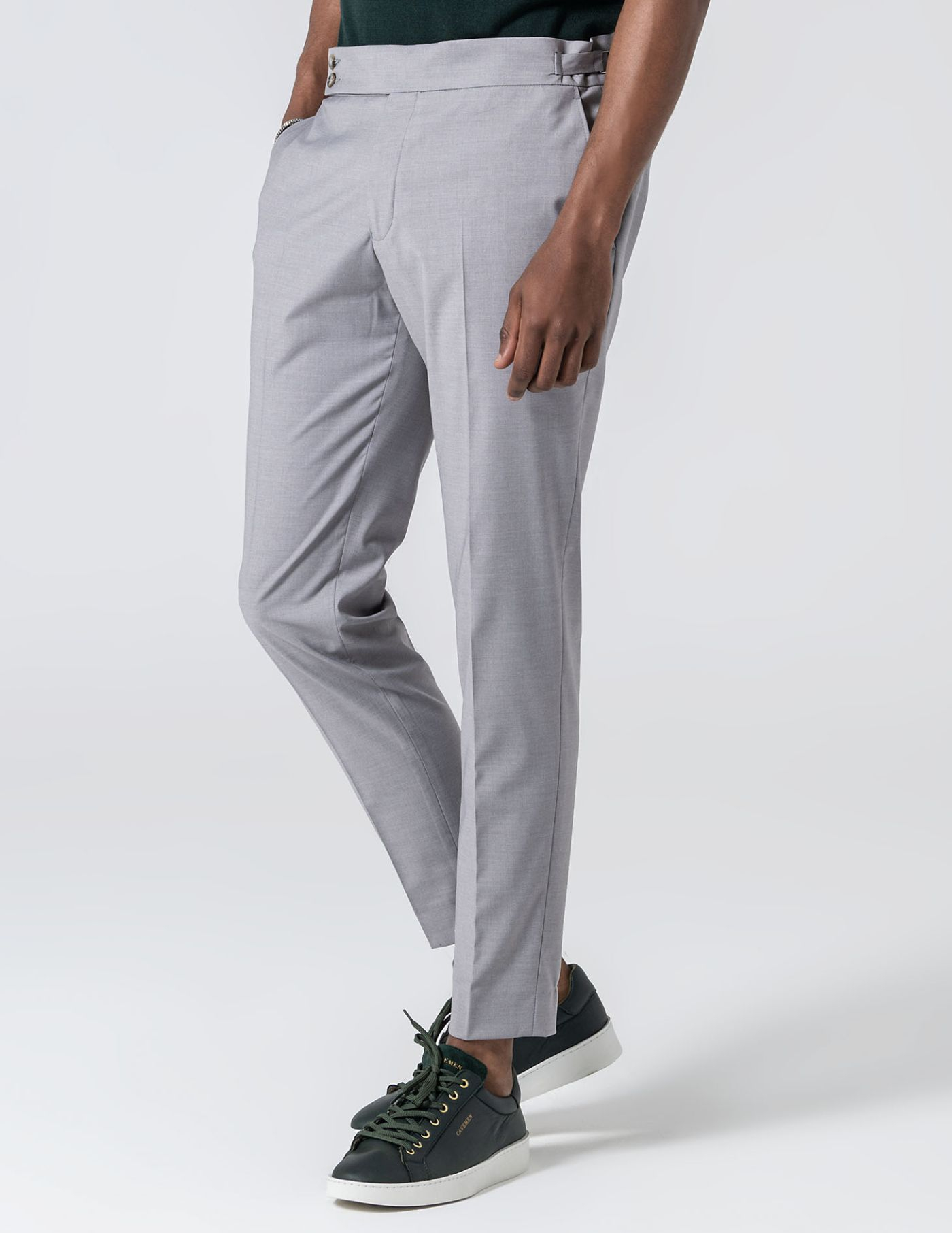 CALÇA DE ALFAIATARIA CINTURA SUBIDA CINZA CLARO