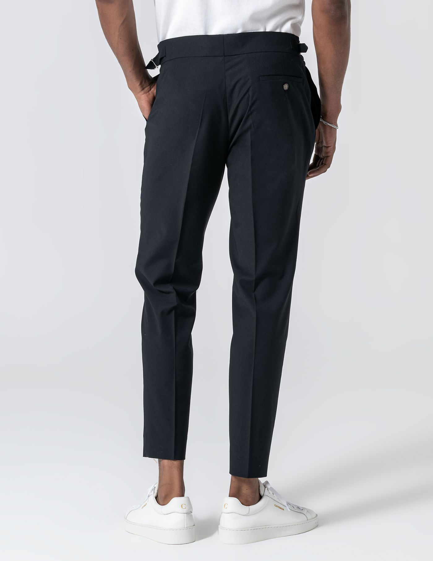 CALÇA DE ALFAIATARIA CINTURA SUBIDA PRETA