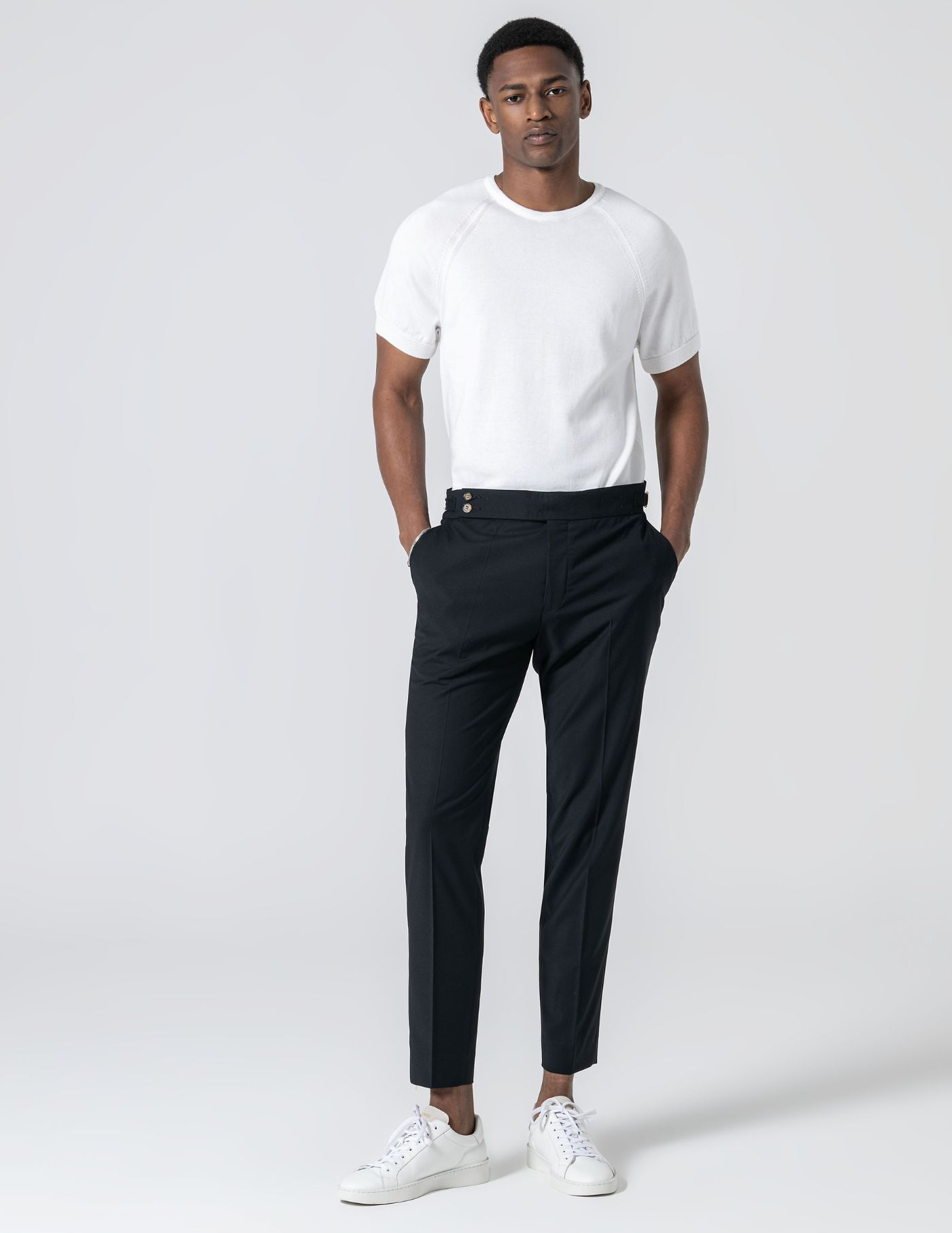 CALÇA DE ALFAIATARIA CINTURA SUBIDA PRETA