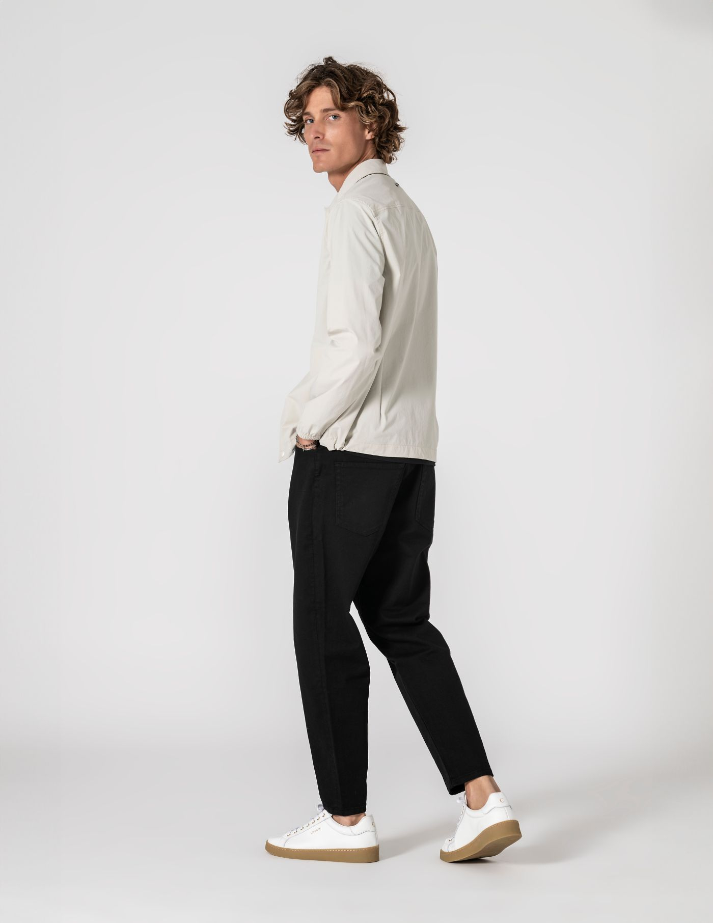 CALÇA DE GANGA TAPERED FIT PRETO