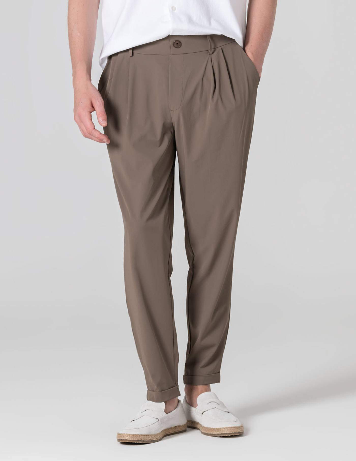 CALÇA DE TECIDO TÉCNICO MOUSSE