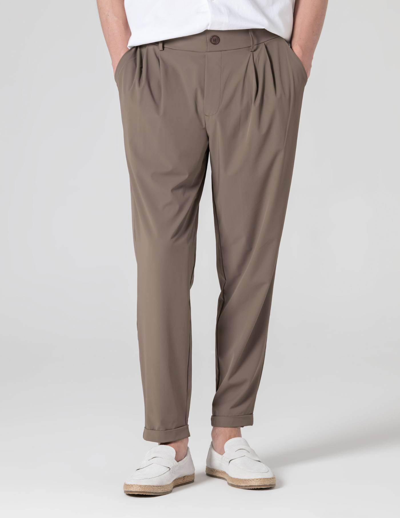 CALÇA DE TECIDO TÉCNICO MOUSSE