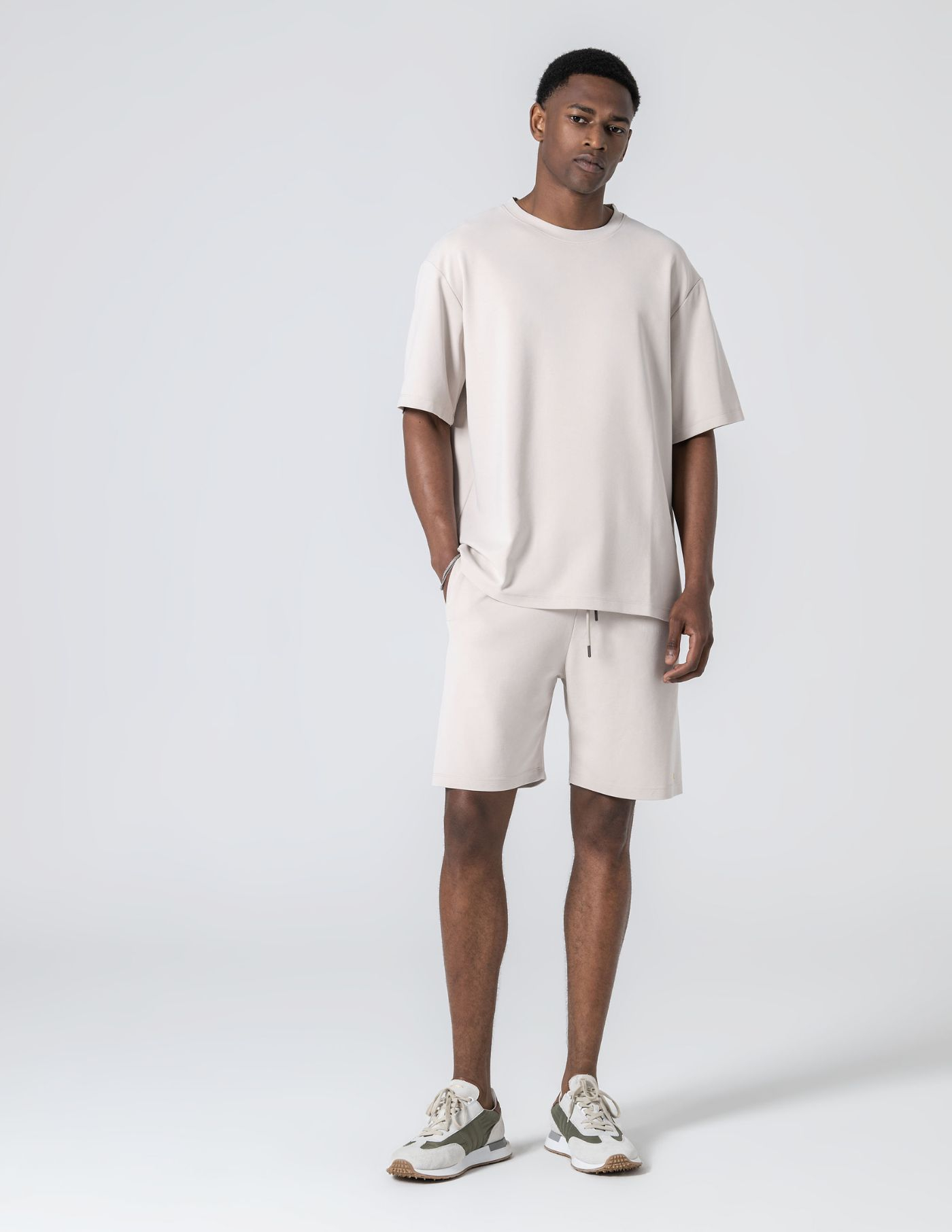 CALÇÕES RELAXED FIT BEGE