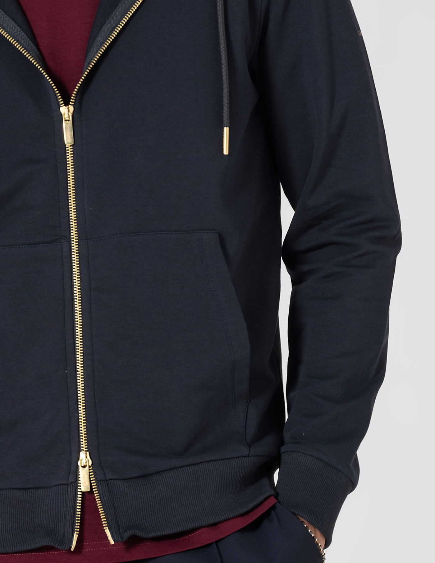 CASACO DE FELPA COM CAPUZ DUPLO CURSOR AZUL