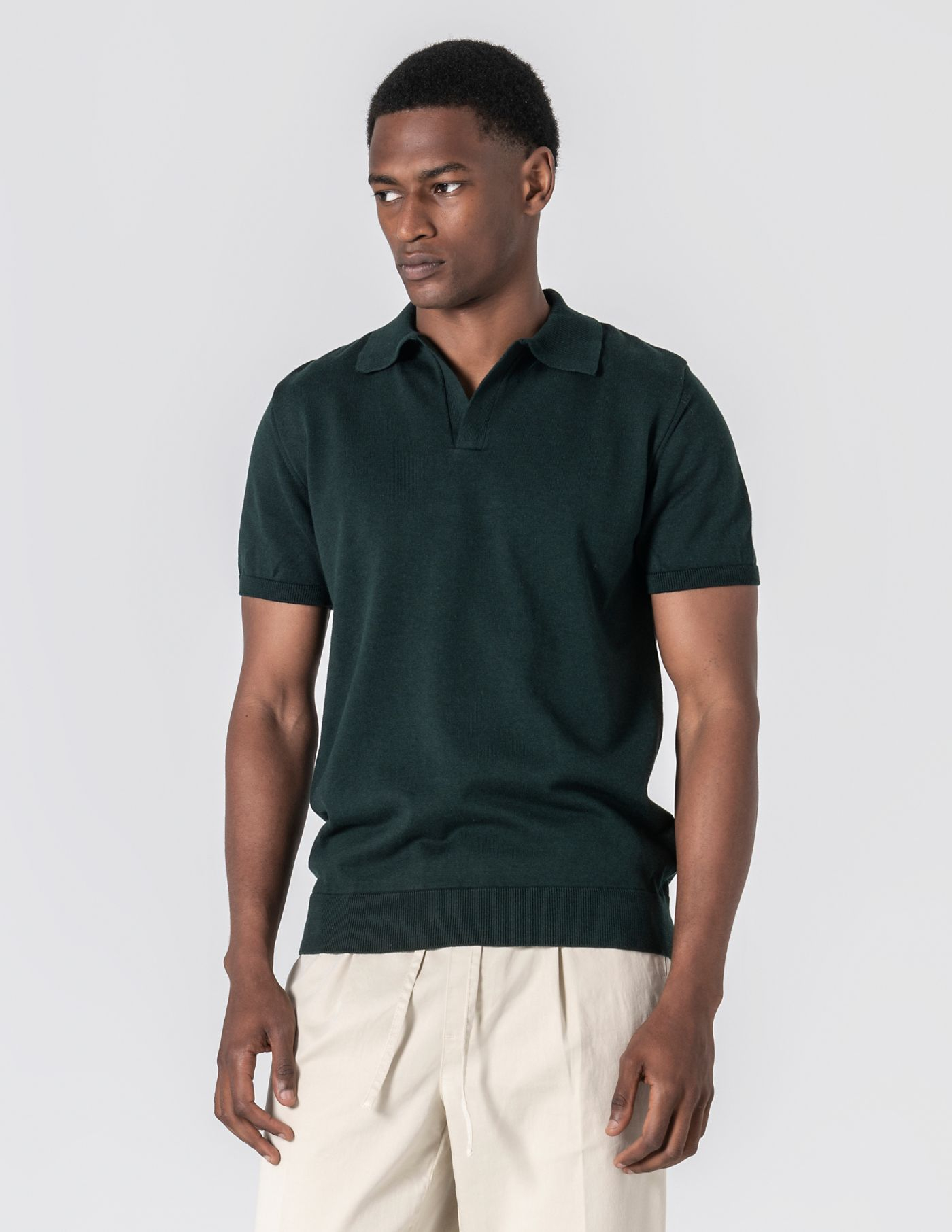 POLO DE MALHA EM BICO VERDE