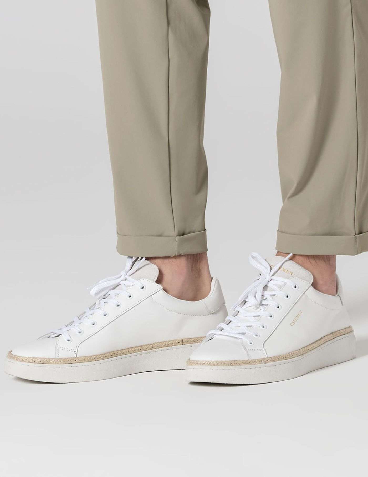 SAPATILHA BRANCA COM RÁFIA