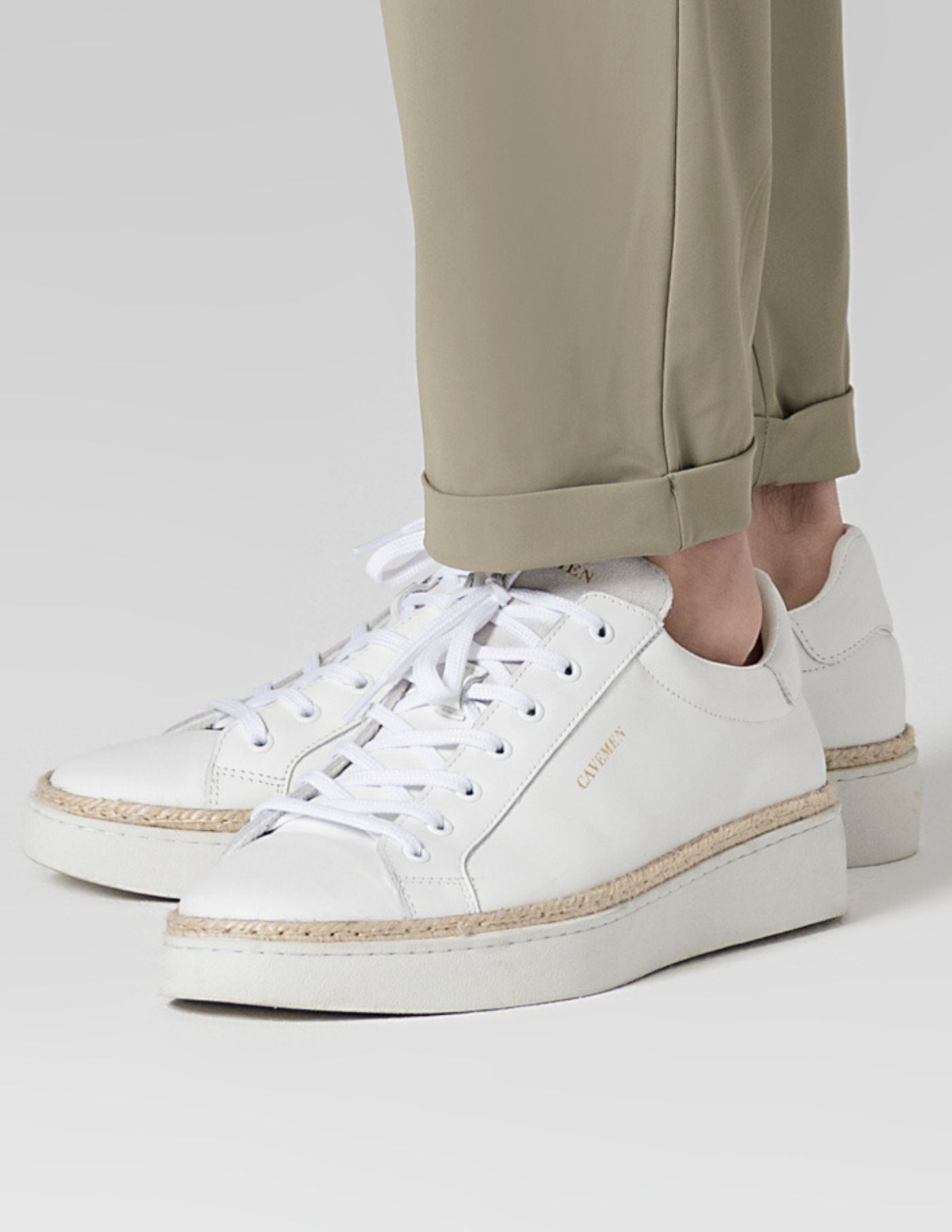 SAPATILHA BRANCA COM RÁFIA