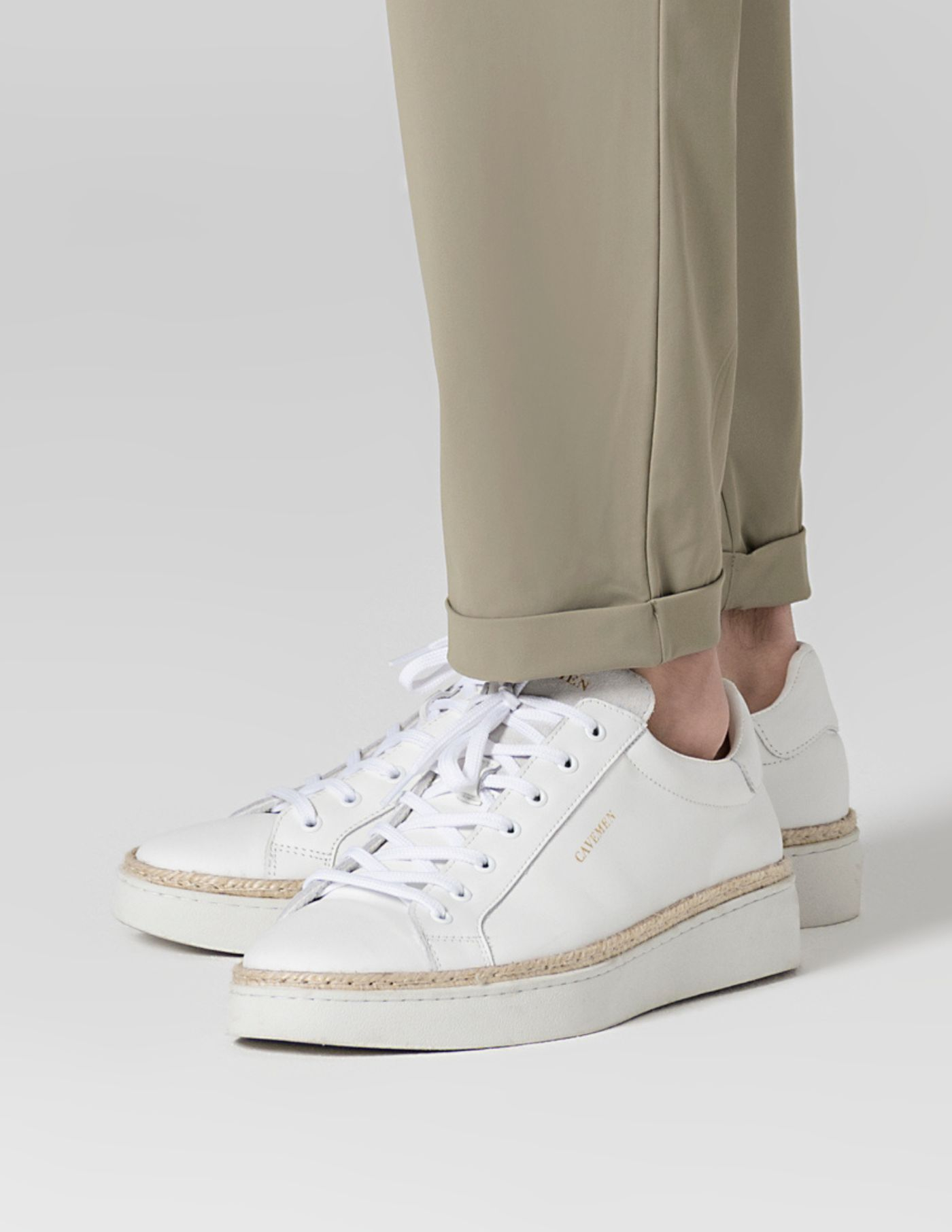 SAPATILHA BRANCA COM RÁFIA