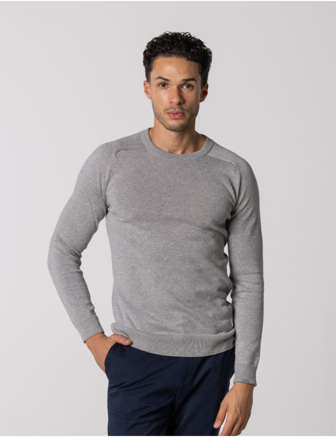 CAMISOLA DE MALHA GOLA CANELADA CINZA MESCLA