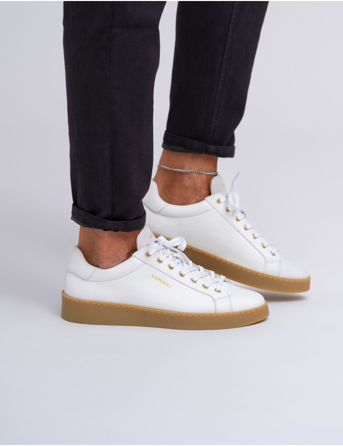 SAPATILHA BRANCA DE CORDÃO SOLA NATURAL