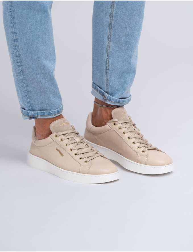 SAPATILHA BEGE DE CORDÃO SOLA LISA