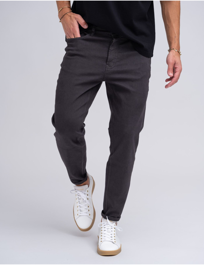 CALÇA DE SARJA RINGUE TAPERED FIT CINZA