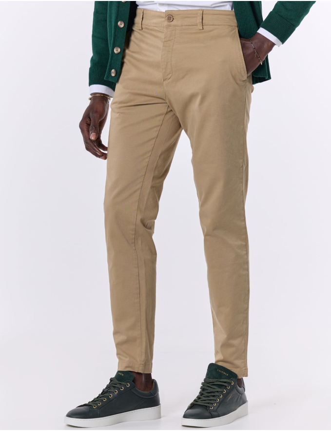 CALÇA CHINO SLIM FIT CAMEL