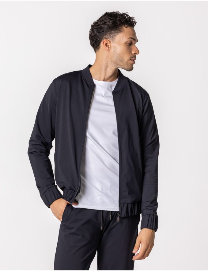 CASACO DE NYLON PRETO