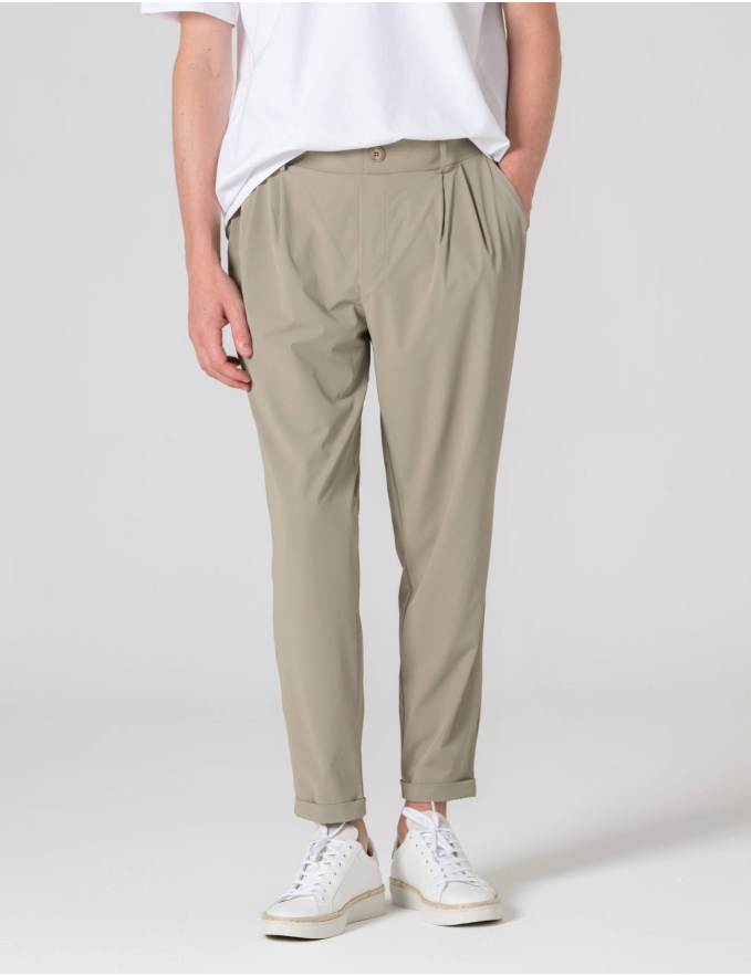 CALÇA DE TECIDO TÉCNICO VERDE SECO