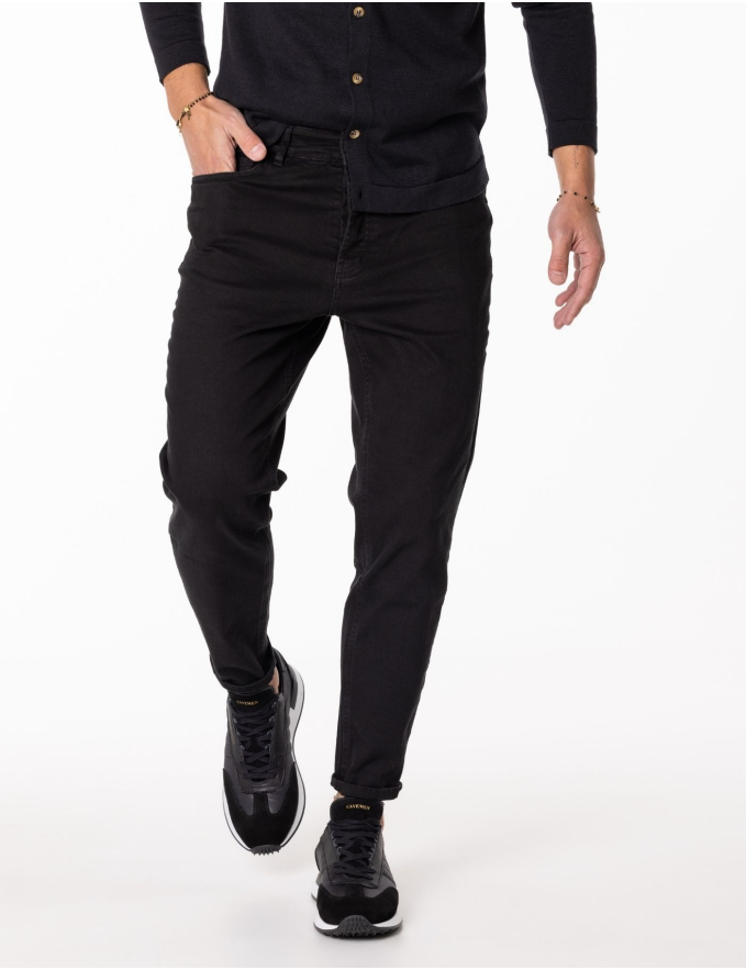 CALÇA DE GANGA CROPPED FIT PRETO