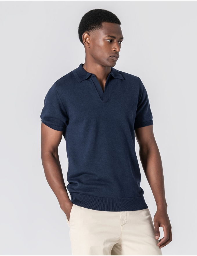 POLO DE MALHA EM BICO AZUL MARINHO