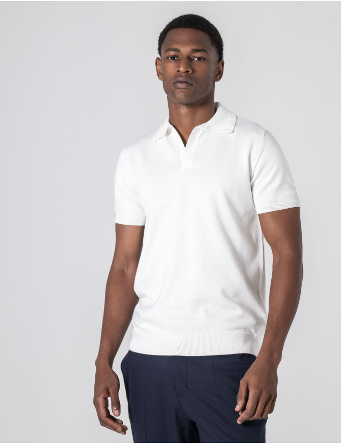 POLO DE MALHA EM BICO BRANCO