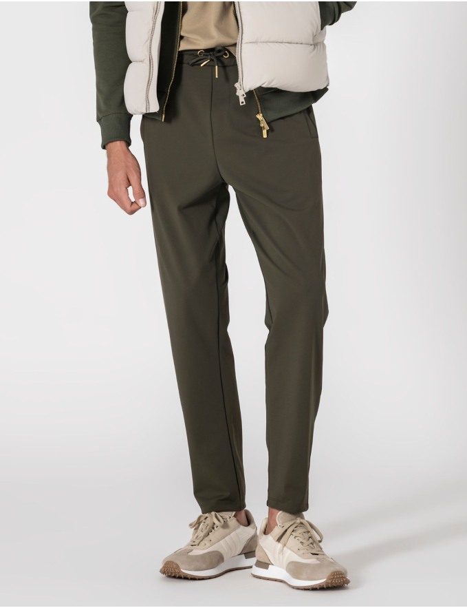 CALÇA DE TECIDO TÉCNICO SLIM FIT VERDE KAKI