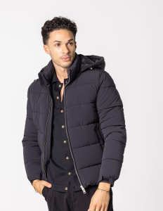 BLUS&Atilde;O TERMORREGULADOR ACOLCHOADO PRETO